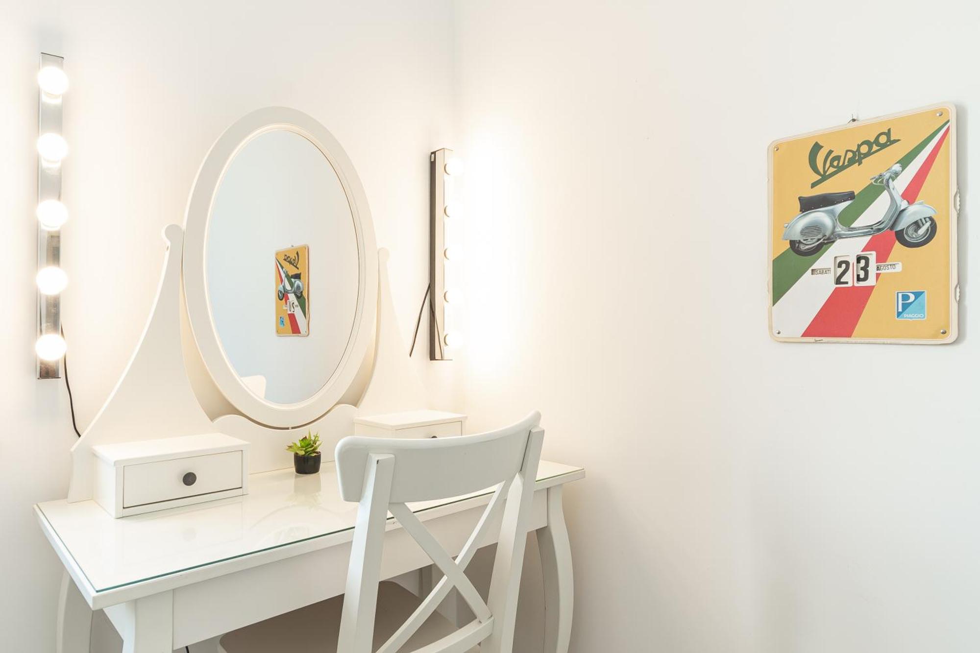 Spacious 3-Bedroom Apartment - 10 Min To City Center & 5 Min To Gaslini Hospital Genova Kültér fotó